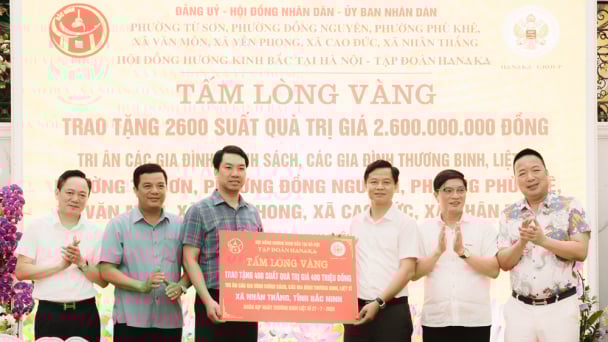 Hội đồng hương Bắc Ninh tại Hà Nội và Tập đoàn HANAKA trao 3.000 suất quà dịp 27/7