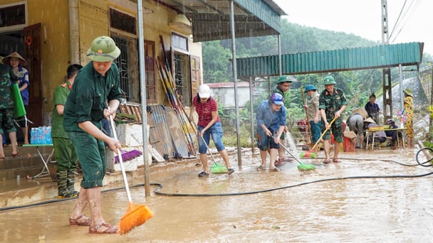 Thủ tướng yêu cầu địa phương chủ động hỗ trợ thiệt hại do bão lũ