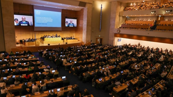 Vietnam attends negotiation session INC-5.2 on plastic pollution