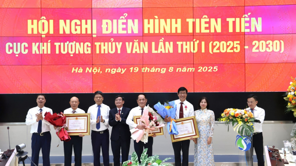 Phong trào thi đua trở thành động lực sáng tạo trong ngành khí tượng thủy văn