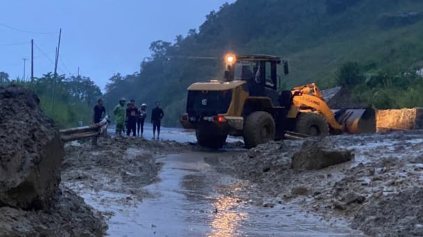 Thanh Hóa thành lập Ban Chỉ huy tiền phương chống bão số 5 tại Hồi Xuân