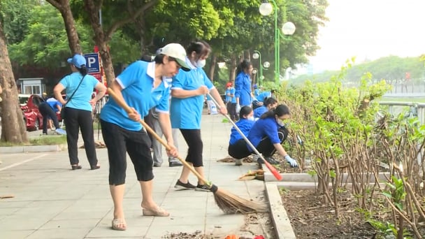 National environmental protection campaign gains momentum in Hanoi