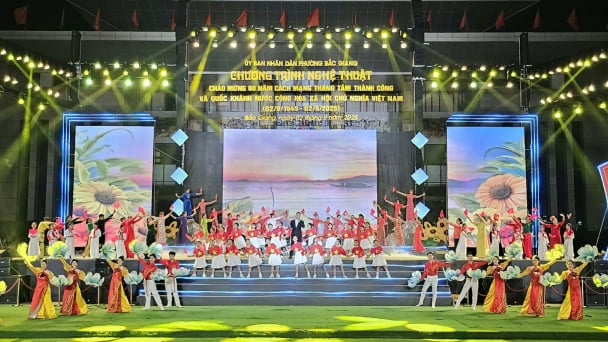 Bắc Ninh rực rỡ pháo hoa, tỏa sáng nghệ thuật chào mừng 80 năm Quốc khánh