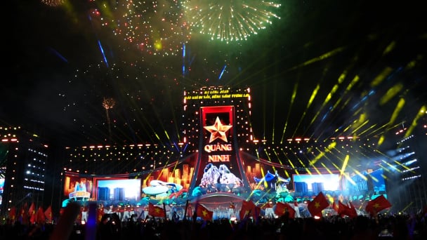 Sôi động đêm nhạc “Hạ Long Concert 2025”