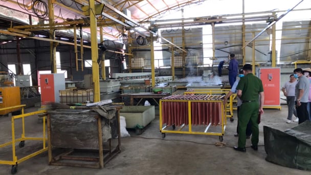 Xử phạt gần 400 triệu đồng hai công ty vi phạm môi trường