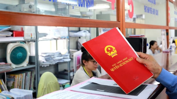 Khác biệt trong chuyển quyền sử dụng đất cá nhân và hộ gia đình