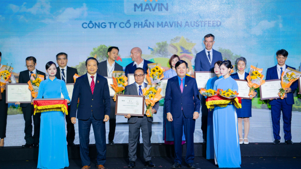 Mavin Austfeed được vinh danh Top 100 doanh nghiệp phát triển bền vững Việt Nam 2025