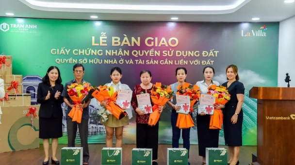 Trần Anh Group tiếp tục bàn giao sổ hồng La Villa Green City