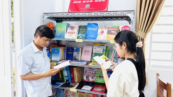 Lan tỏa tri thức số từ phòng chờ hành chính công xã Thạnh Hòa