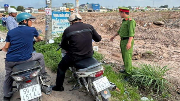 Hai công ty đổ trộm gần 12.000 m3 chất thải xây dựng ra môi trường