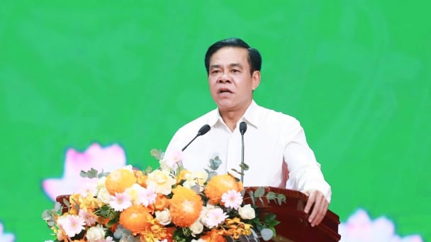Chủ tịch tỉnh Nghệ An đối thoại với nông dân về phát triển nông nghiệp