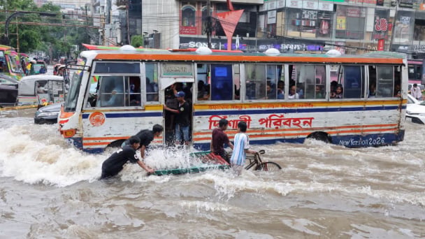 Bangladesh: Lũ lụt gia tăng nguy cơ bùng phát sốt xuất huyết và dịch tả