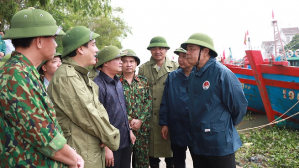 Bộ trưởng Nguyễn Xuân Cường yêu cầu không được lơ là công tác phòng chống bão Podul