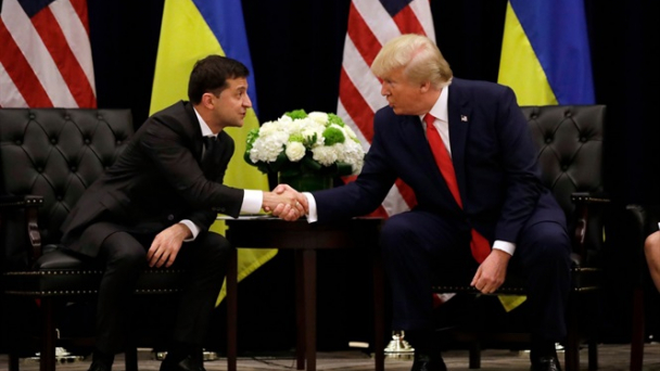 Cơn bão chính trị mới với ông Trump