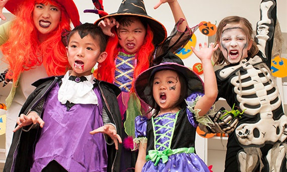 Tránh dị ứng da khi hóa trang chơi Halloween