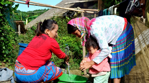 Nước sạch về bản Mông
