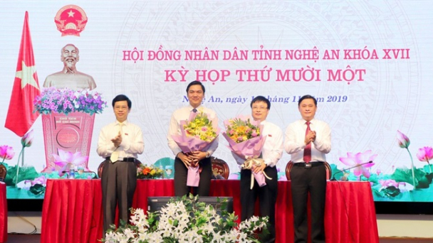 Nghệ An: Bầu 2 Phó Chủ tịch Ủy ban nhân dân