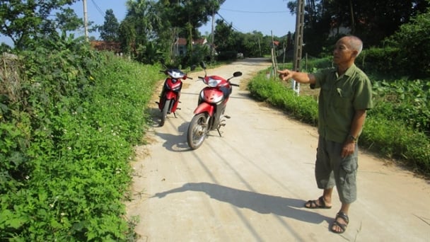 Khi 'người vác tù và hàng tổng' xung phong hiến đất mở đường