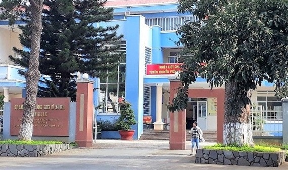 Vẫn còn kiểu tranh thủ trước khi nghỉ hưu