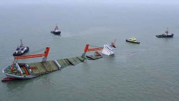 Chìm tàu chở than, 10 thuyền viên mất tích