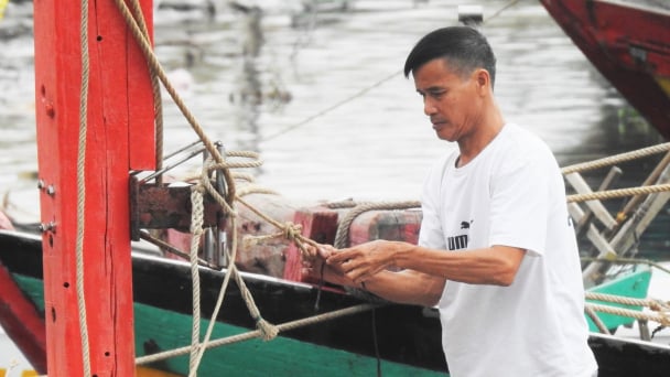 Ngư dân Hà Tĩnh lo bão lớn đổ bộ