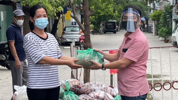 Những tấm lòng đến với hoàn cảnh khó khăn ở Thủ đô