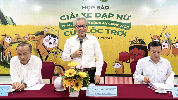 11 đội đua tài ở Giải xe đạp Cúp Lộc Trời