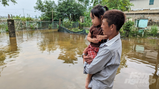 Có một xóm Đảo ở vùng rốn lũ Quảng Điền