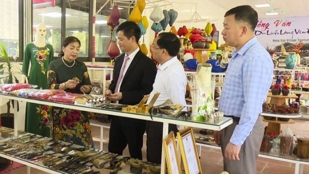 Ghi ở huyện đầu tiên có điểm giới thiệu và bán sản phẩm OCOP