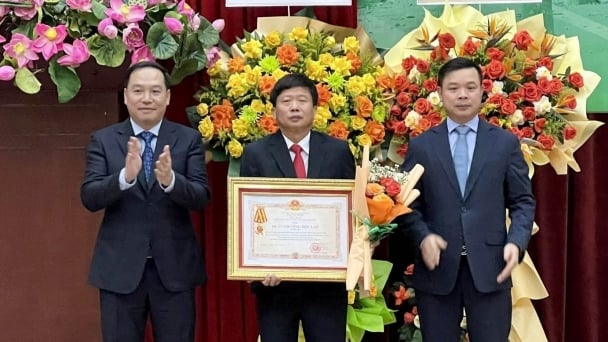 Nhiều tập thể, cá nhân của VRG được trao tặng Huân chương