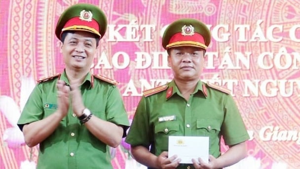 UBND tỉnh An Giang thưởng 5 triệu đồng cho Công an xã Vĩnh Gia