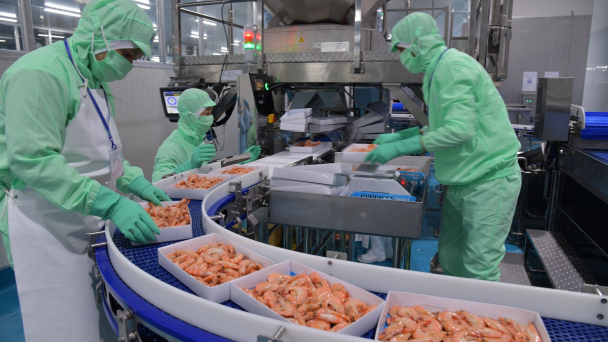 GDP quý II tăng 6,93%, vượt ngoài dự báo