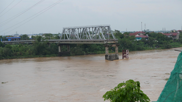 Video: Sập cầu Phong Châu ở Phú Thọ