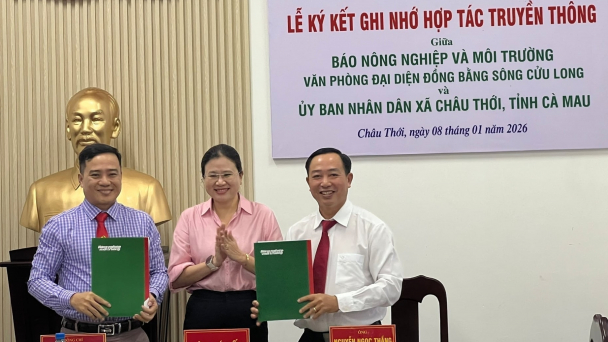 Báo Nông nghiệp và Môi trường ký kết hợp tác truyền thông với xã Châu Thới