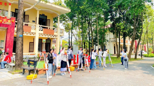 Giải ‘cơn khát’ nhân lực ngành Quản lý đất đai và bất động sản thời 4.0