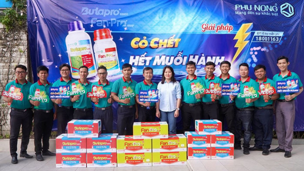 'Cỏ chết - Hết muỗi hành' với Butapro 550EC và Fanpro 250SC