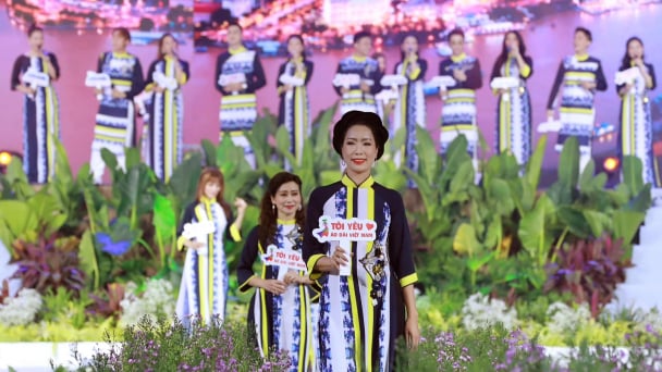 Vẻ đẹp áo dài nơi thành phố đi lên đất lành chim đậu