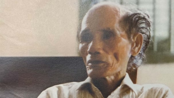 Đi giữa vườn nhân dạ ngẩn ngơ cùng Lưu Trọng Lư