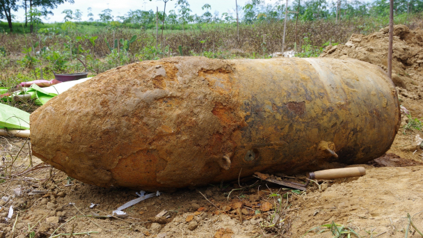 Tiêu hủy bom nặng 334kg
