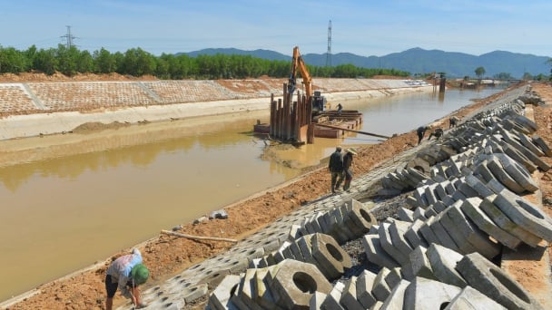 Nghệ An sáp nhập 7 công ty thủy lợi để hoàn thành nhiệm vụ kép