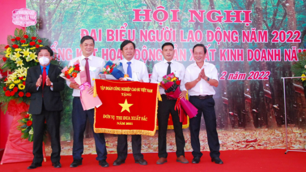 Công ty Cao su Chư Mom Ray quyết tâm vượt 10% kế hoạch trong năm 2022