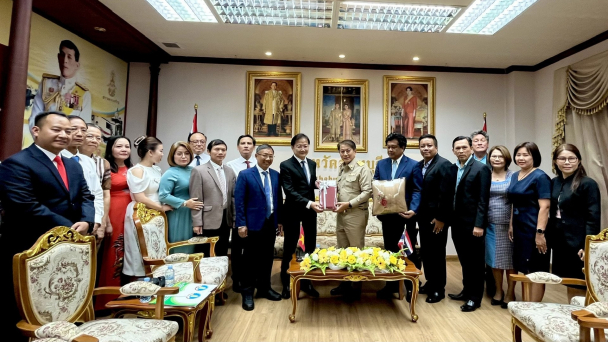 Đắk Lắk đến Thái Lan học tập kinh nghiệm phát triển sầu riêng