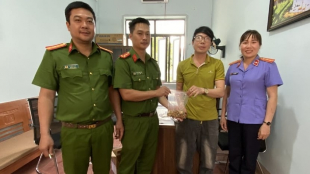Trả lại 3,5kg vàng cho bị hại trong vụ trộm cắp ở Đắk Nông