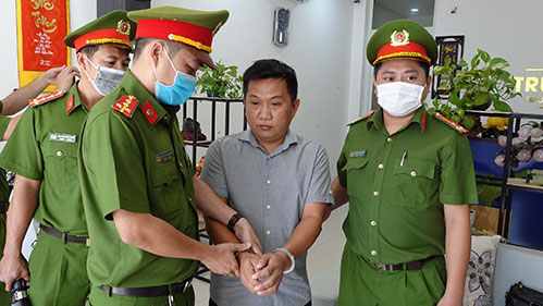Bắt Giám đốc lừa đảo phân lô, bán nền trên đất người khác