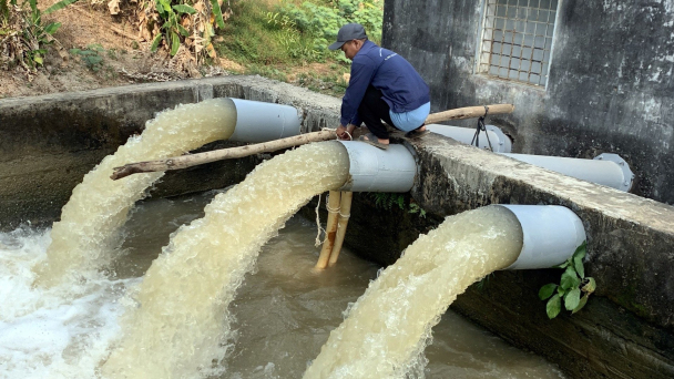 Chuyển nước liên hồ để chống hạn