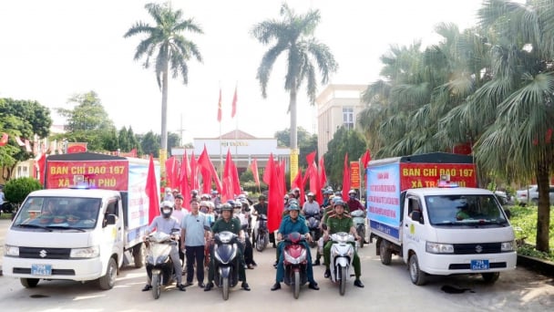 Ban Chỉ đạo 197 xã Trần Phú ra quân giải toả vi phạm