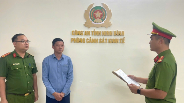 Bắt giam nguyên cán bộ chiếm đoạt tiền hỗ trợ thiên tai