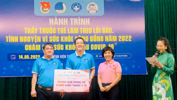 C.P. Việt Nam đồng hành cùng ‘Thầy thuốc trẻ làm theo lời Bác'