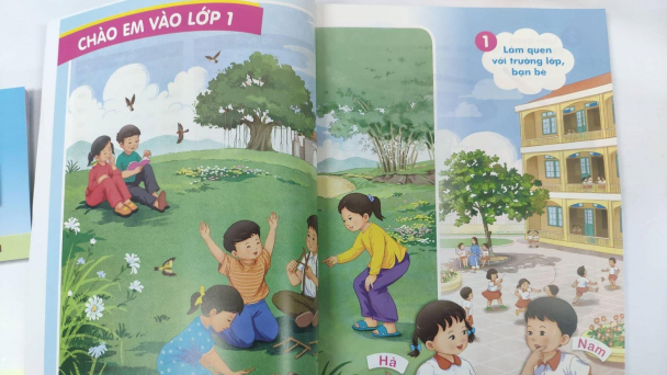 Giá sách giáo khoa năm học 2026-2027 giảm hơn 10%