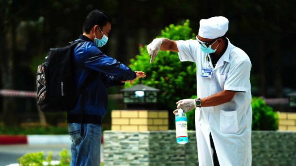 Chống dịch Covid-19: Sẵn sàng phương án cách ly trên diện rộng